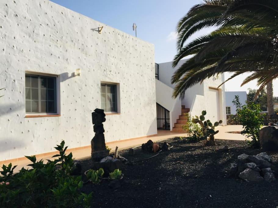 Casa Yukka Villa With Heated Pool Лахарес Екстер'єр фото